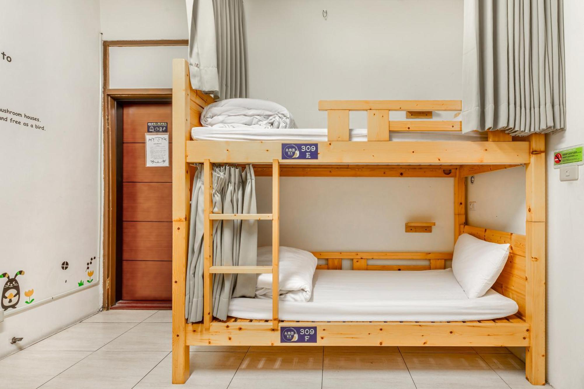 Forever Happiness Hostel Пули Экстерьер фото